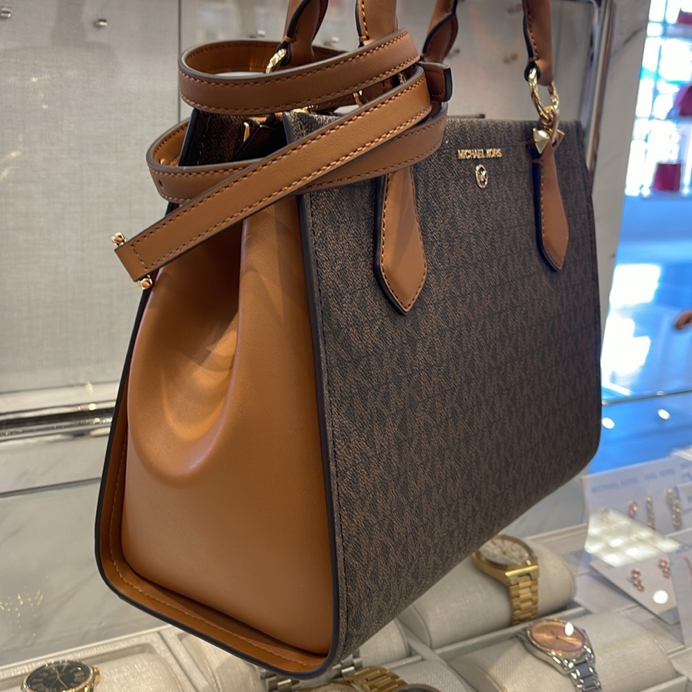 MICHAEL KORS Marilyn Md Signature Logo Convertible Satchel Crossbody
Brown/Acorn - Picture 3 of 16